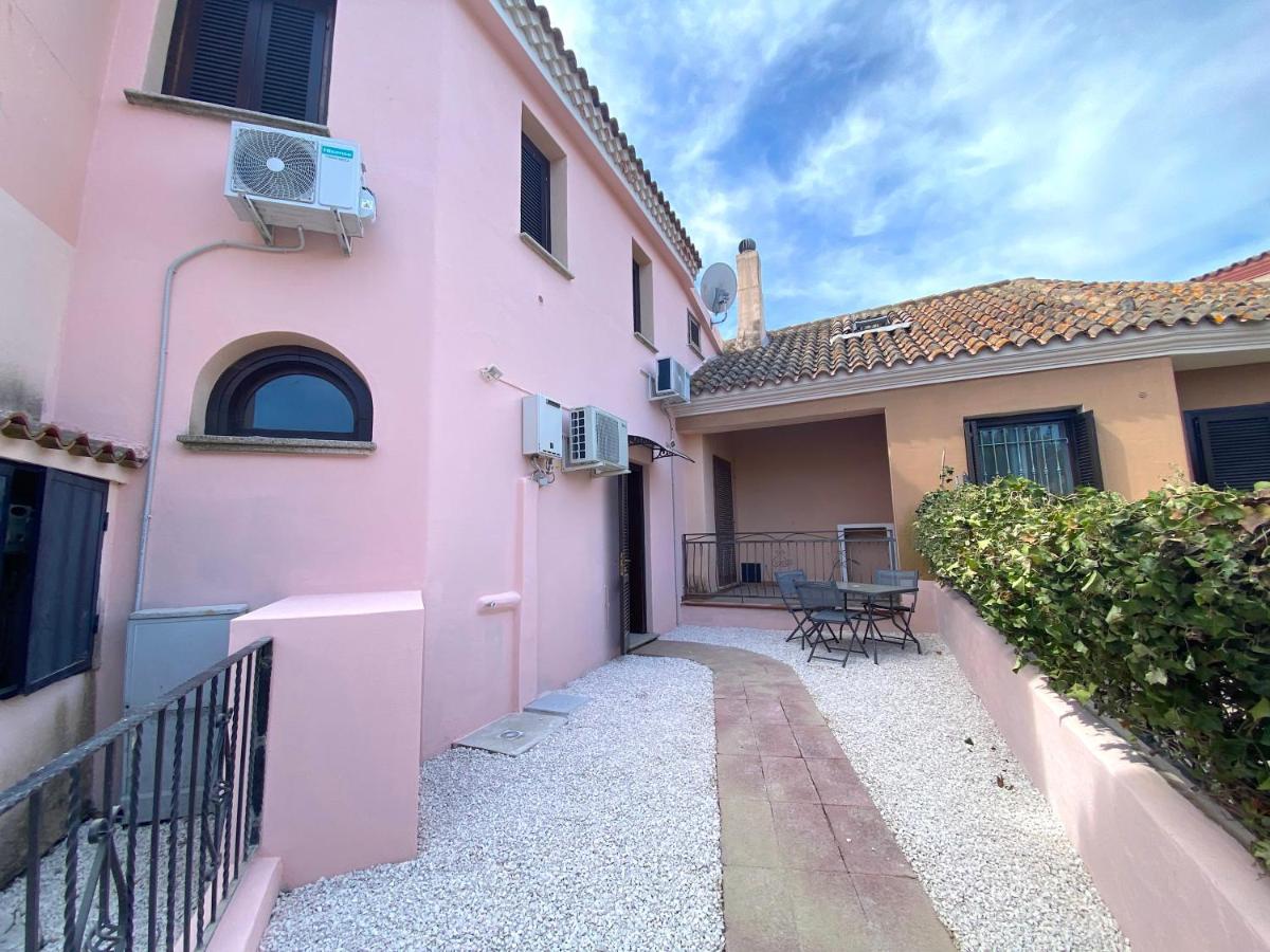 Bed and Breakfast La Coccinella Al Mare à San Teodoro  Extérieur photo