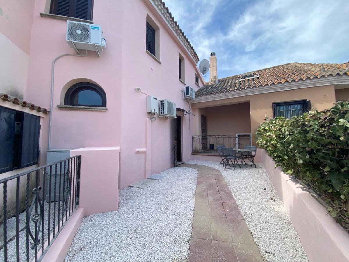 Bed and Breakfast La Coccinella Al Mare à San Teodoro  Extérieur photo