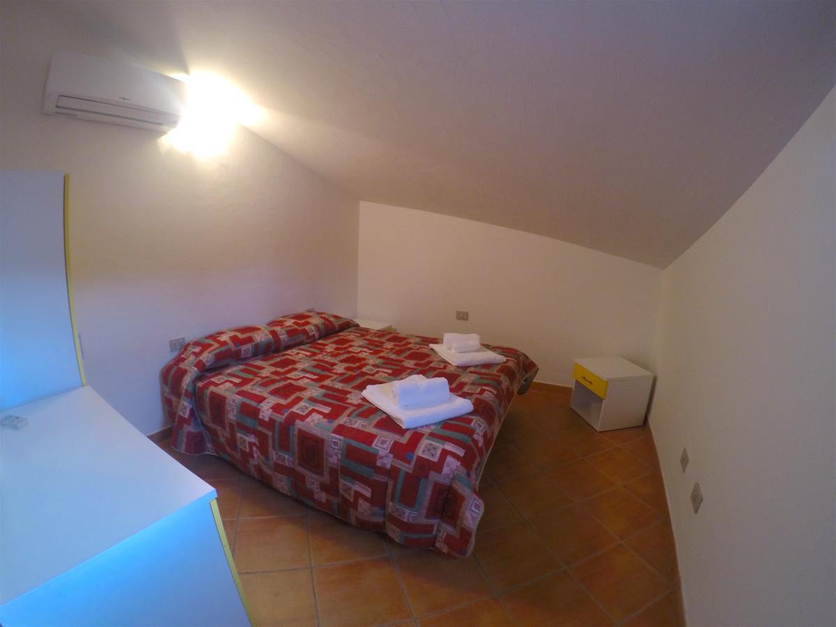 Bed and Breakfast La Coccinella Al Mare à San Teodoro  Extérieur photo